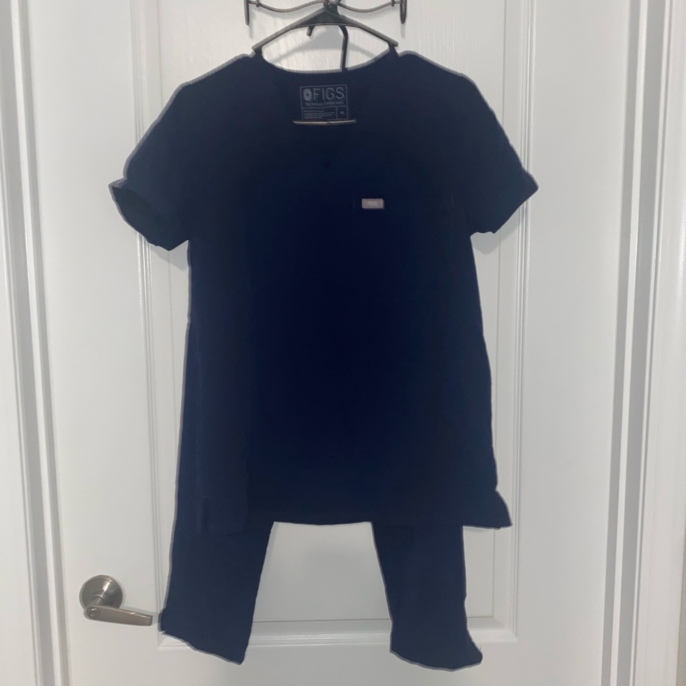Figs XS Dark Blue Short Sleeve Scrub Top & Jogger Pant Set